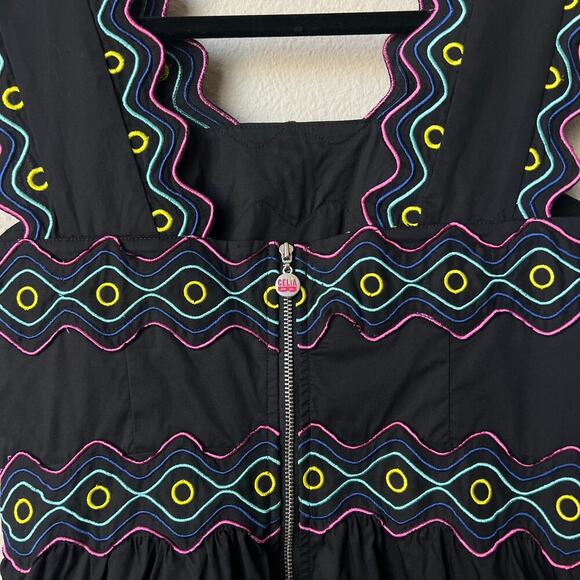 Celia B Umi Embroidered Mini Dress in Black Size S - Picture 4 of 7